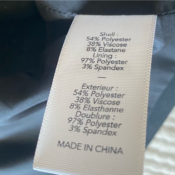 Elizabeth and James black zip up cropped sleeveless top - Picture 8 of 10